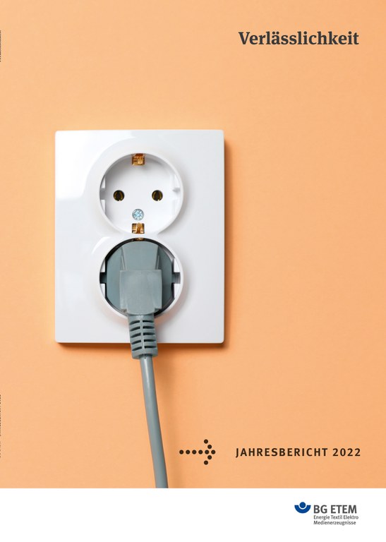 Weniger Unfälle im Betrieb - mehr Unfälle im Straßenverkehr Weniger Unfälle im Betrieb - mehr Unfälle im Straßenverkehr